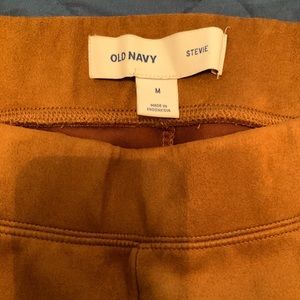 Old navy Stevie pull on pants. Size M
